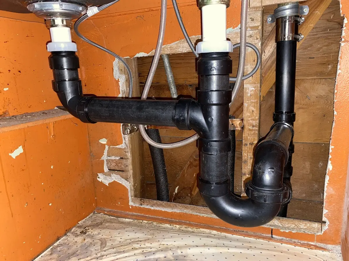 Professional Pipe Bursting equipment and tools on the job in Fitzgerald